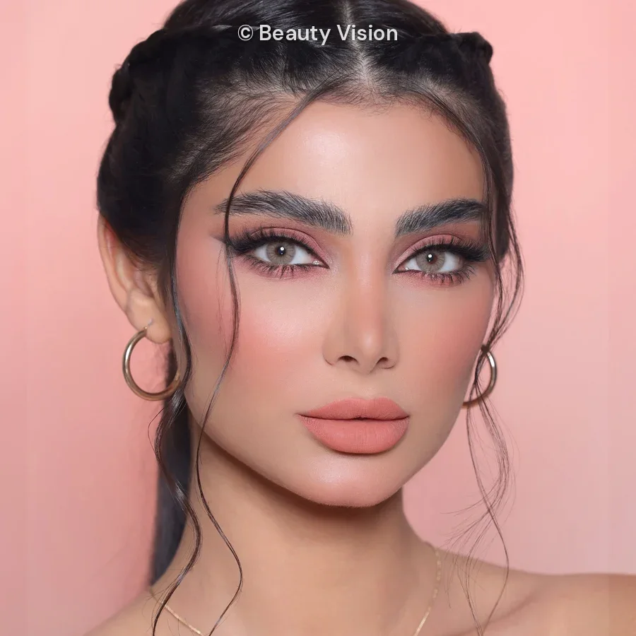 Model wearing 3D Bronze colored contact lenses