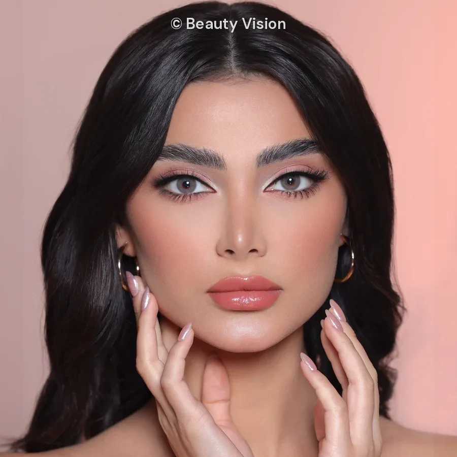 Model wearing 3D Gray colored contact lenses
