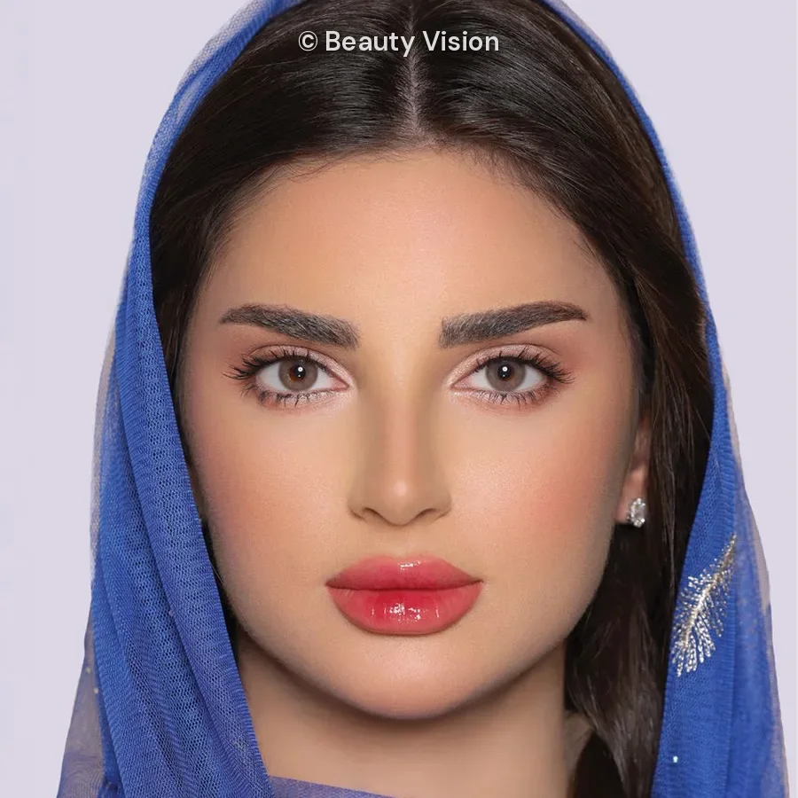Model wearing Luminous Almond colored contact lenses