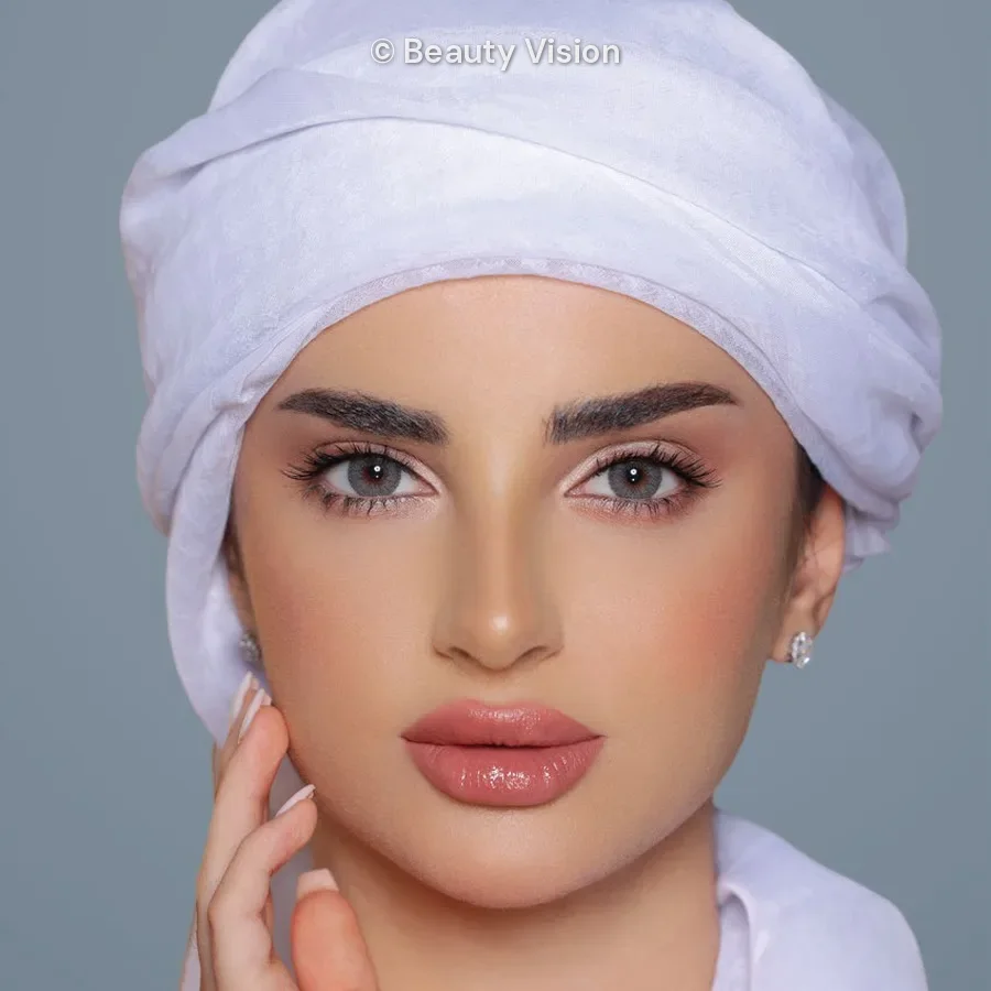 Model wearing Luminous Amber colored contact lenses